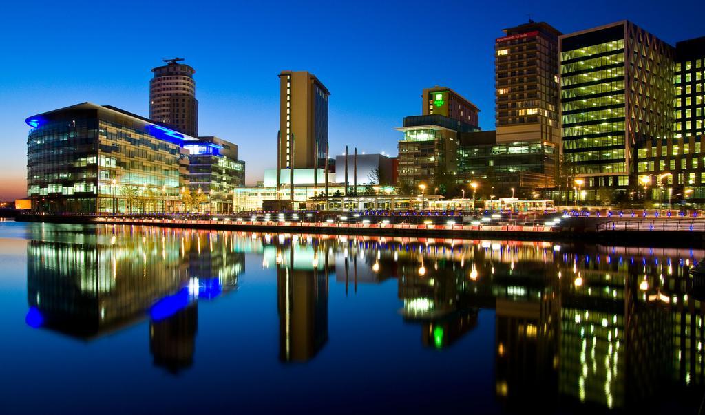 Inspired Apartments Salford  Bagian luar foto