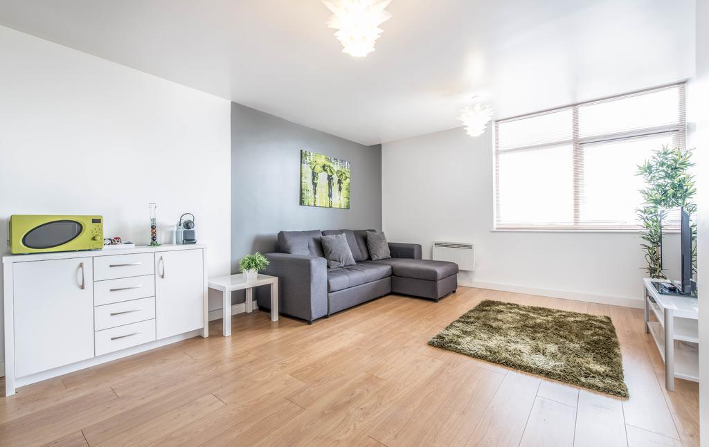 Inspired Apartments Salford  Bagian luar foto