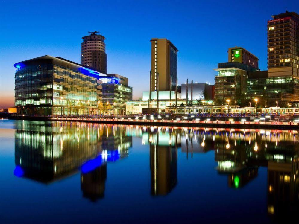 Inspired Apartments Salford  Bagian luar foto