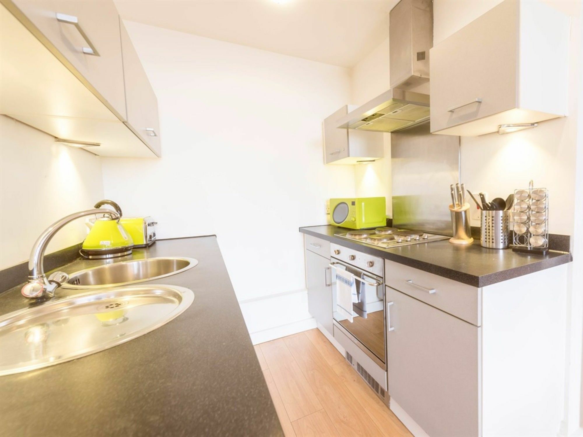 Inspired Apartments Salford  Bagian luar foto